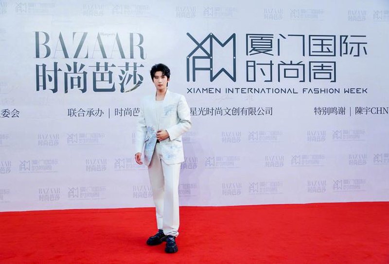 西安时尚周：捕捉潮流的精彩瞬间
